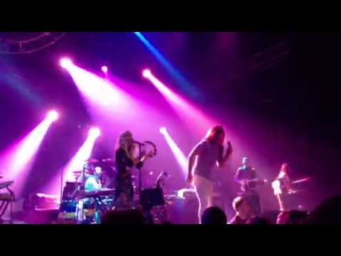 Youngblood Hawke/We come Running