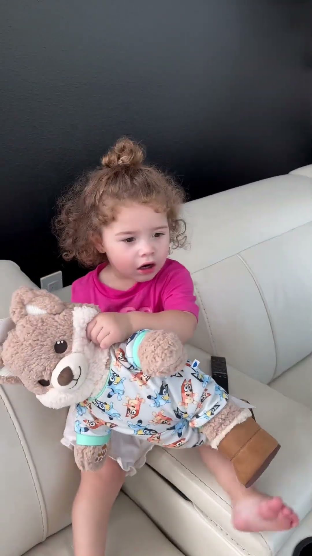 Mom tells kids she’s pregnant with baby #3 then this happens #shorts