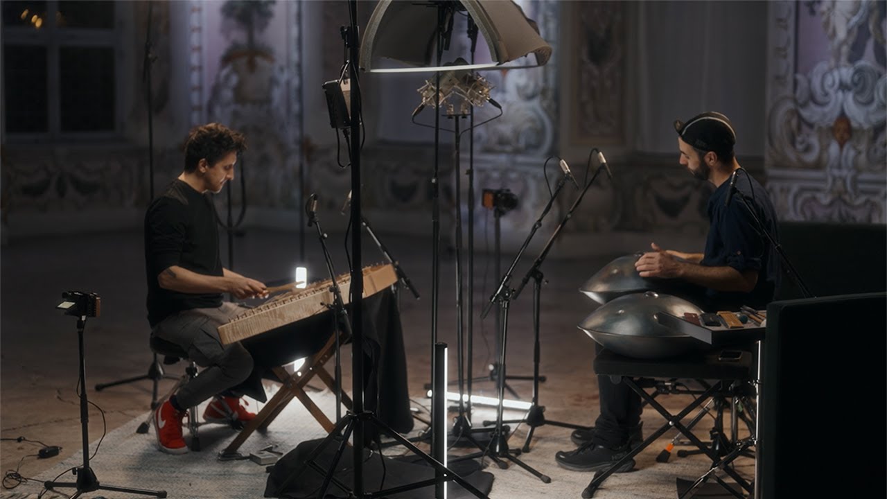 Manu Delago & Max ZT - Love All (live)