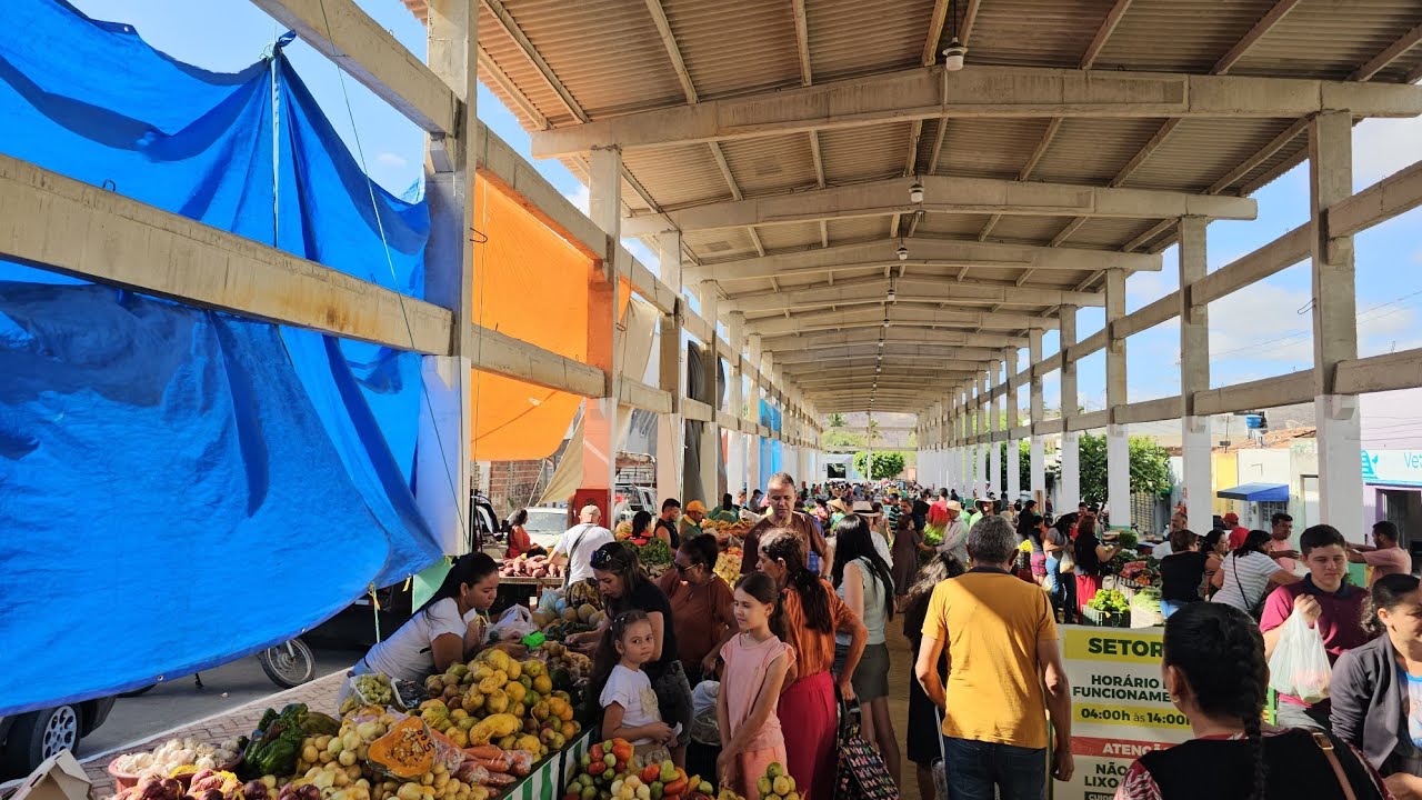 Feira livre de Itapetim PE em 15-01-26