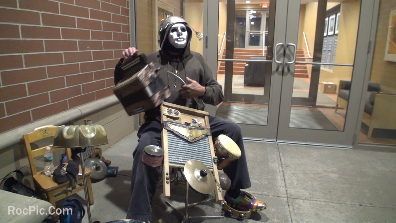 Dave Paprocki aka Washboard Dave ~ City Newspaper's Best Busker Contest 2017 ~