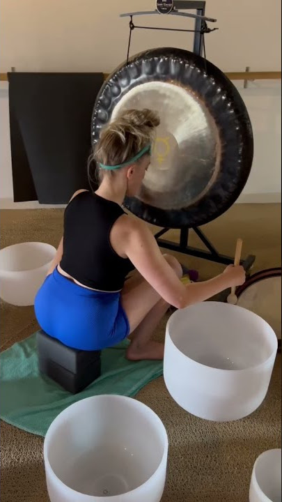 Playing gongs is my new fav hobby #soundhealing #meinlfamily #gong #yogi #yoga