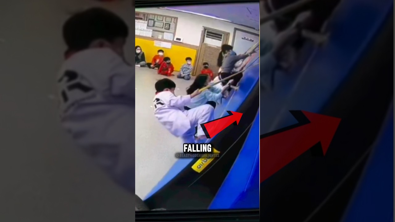 Тренер их спас 🥶 (@classic_tkd)