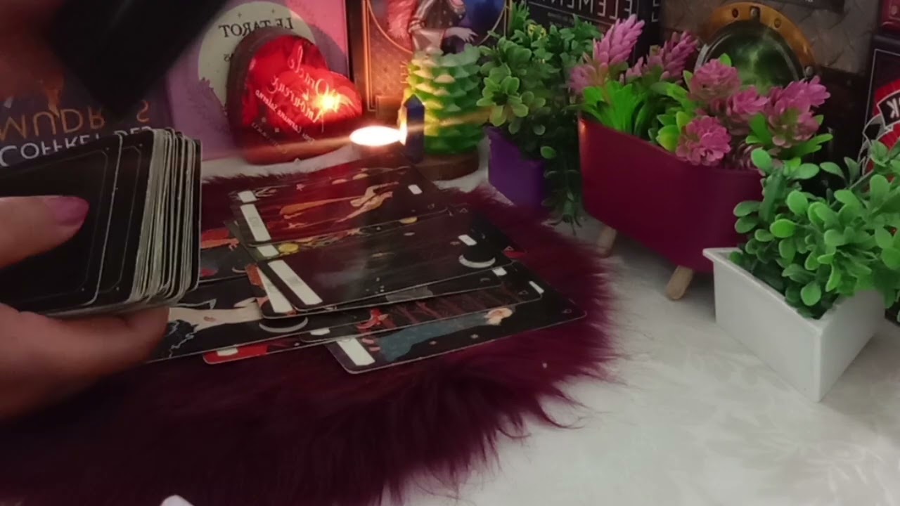 رسالة من شخص لم تره منذ مدة/في شيء لم يكتشفه فيك الا مؤخرا🤔