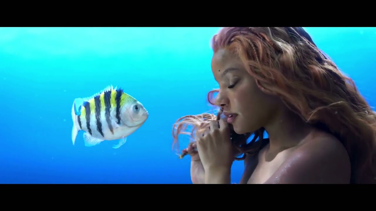 The Little Mermaid (2023) - Ariel Shows Scuttle Human Objects [2K]