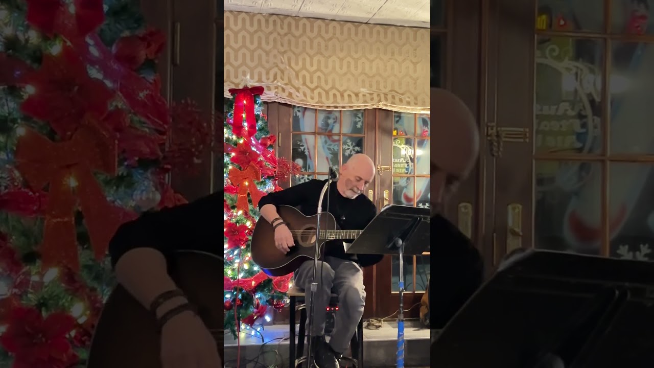 She Thinks I Still Care -  George Jones - Steve at the  Austin Ale House - Kew Gardens, New York