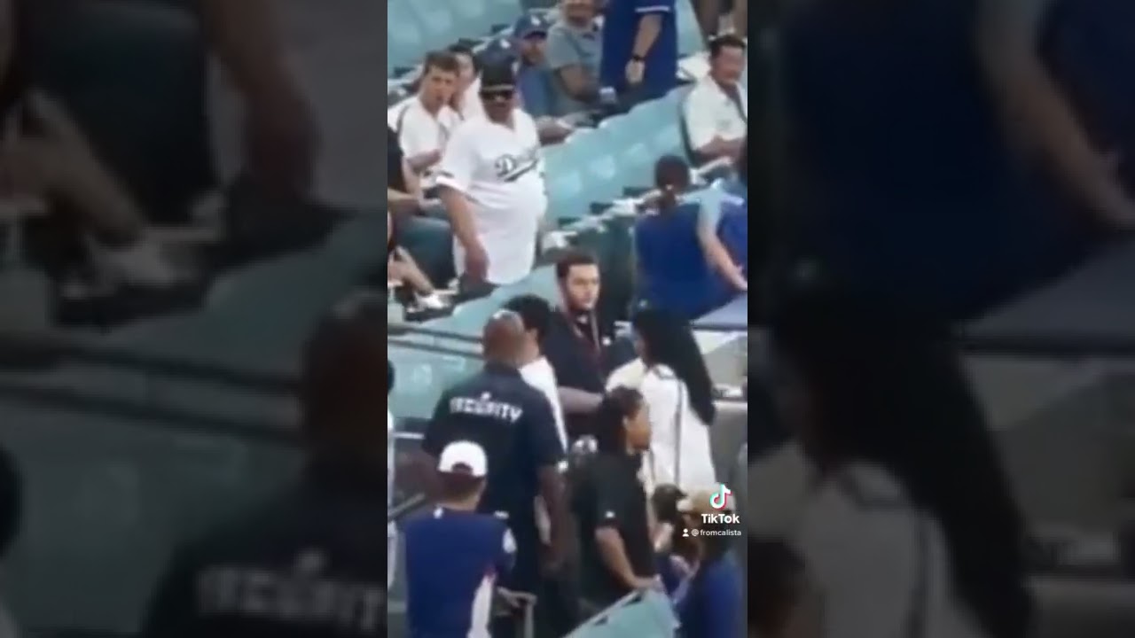 y’all the girl’s reaction when jungwon waved at her😭 same girl | enhypen Yang jungwon