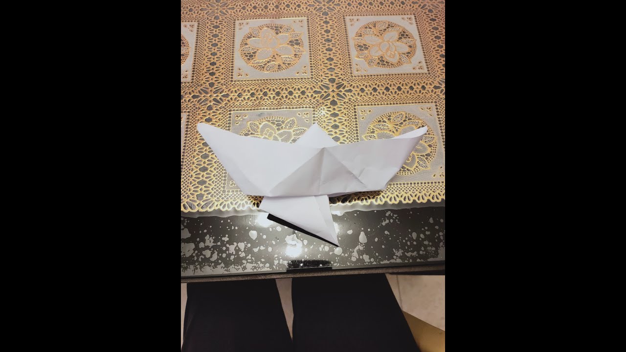 How to Make a Paper Boat With an Anchor