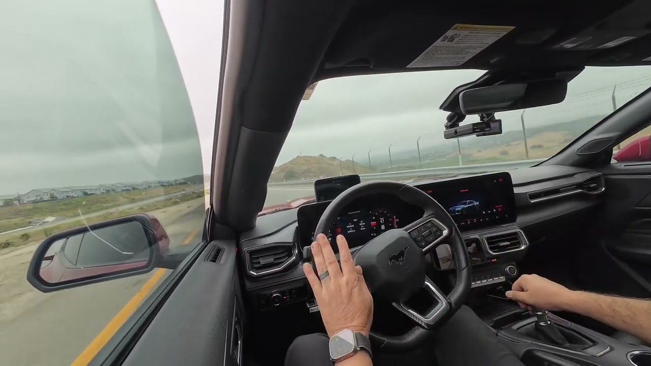 Mustang Gt Acceleration, downshift. 6 speed