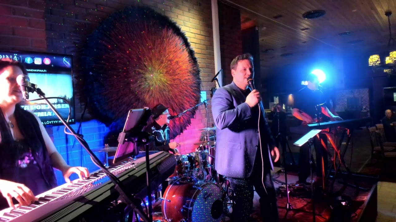 Mika Mäkkeli & Onnenkipinä 21.11.2020 - Hyvännäköinen