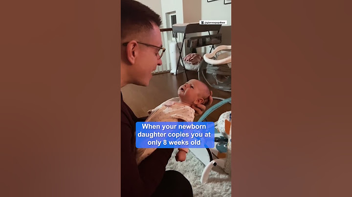 Daddy couldn’t believe his newborn daughter was copying his every move ❤️❤️