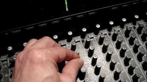 Dr ZEE WORKSHOP RAW-BEAT-QUAD DRUM SYNTHESIZER and Analog Sequential Controller