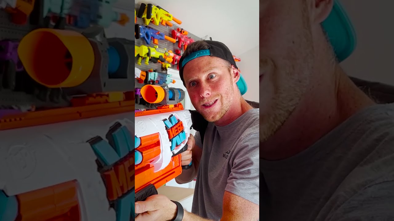 NERF WAR Gun Upgrade Battle 