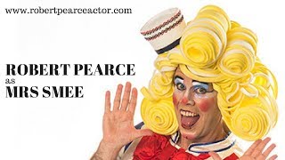 Robert Pearce as Mrs Smee - Pantomime Dame Showreel