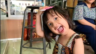 cute baby playing with mommy at home - chhi chinh inh