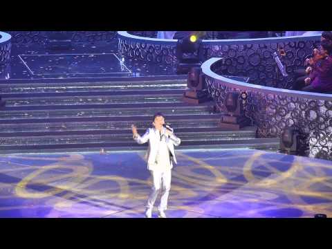39 戀足一百分 - 譚詠麟@銀河歲月40載演唱會2015 21-2-2015