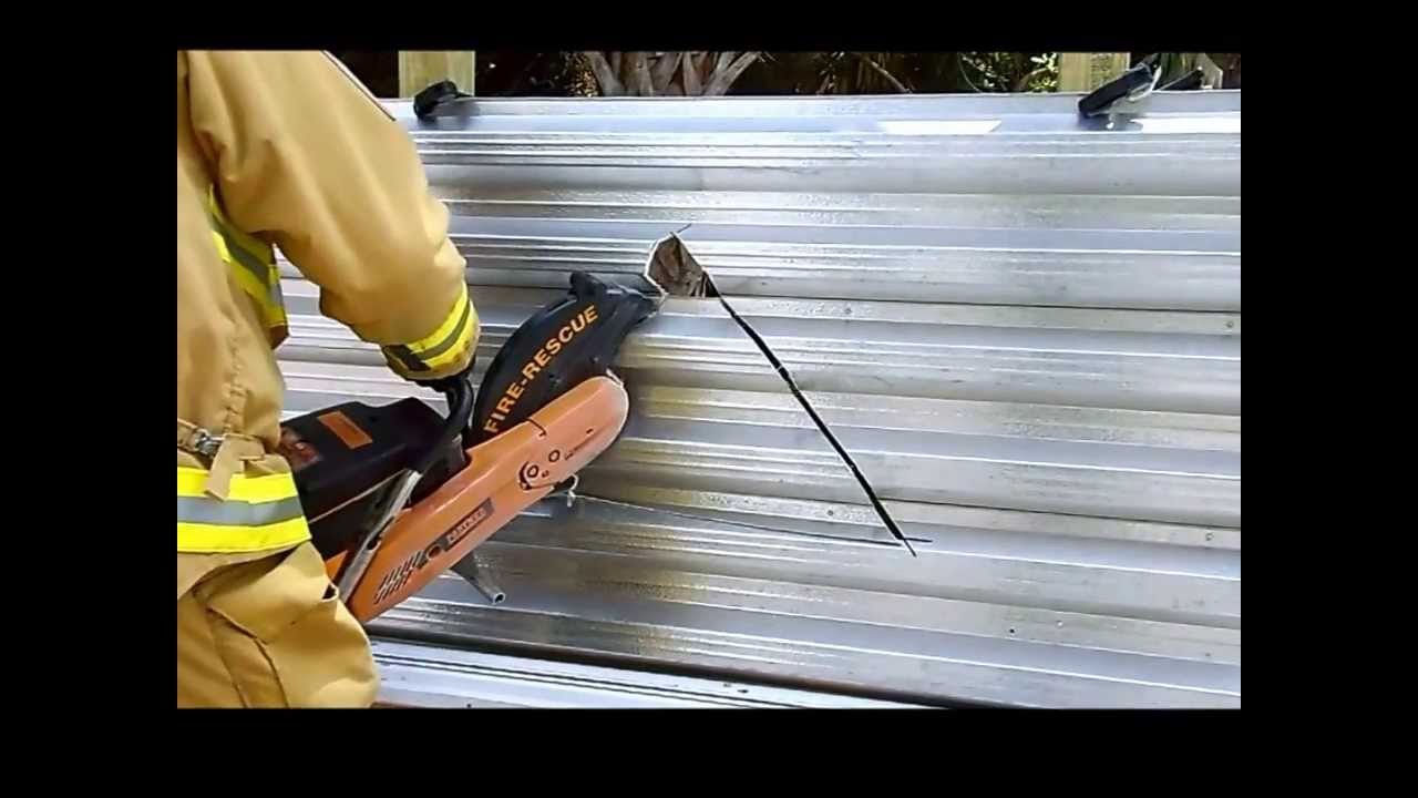 The EXTRACTOR Rescue Blade™ Cutting Corrugated Metal YouTube