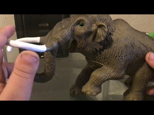 Smithsonian Woolly Mammoth 2017 Toy