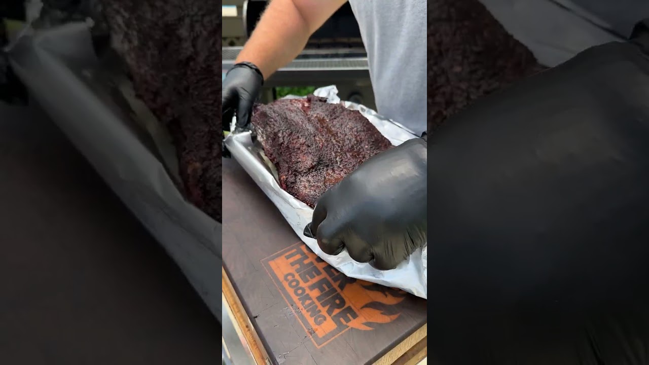 Грудинка в фольге | Готовим на огне от Дерека Вулфа