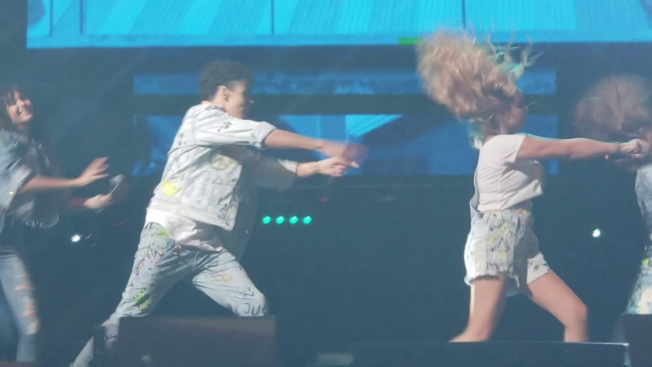 LEMONGRASS EN LA ARENA MONTERREY