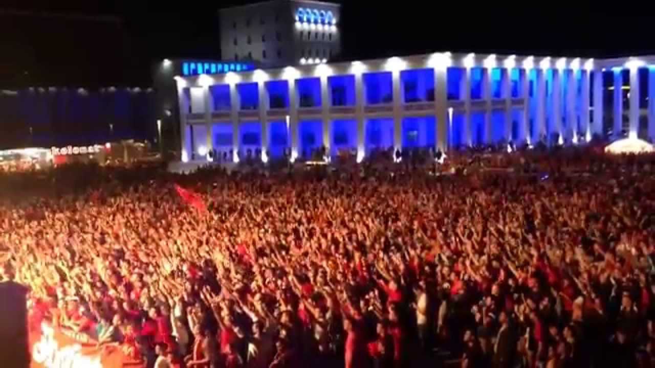 Tifozat Kuq e Zi / 14 tetor 2014 / Tirane