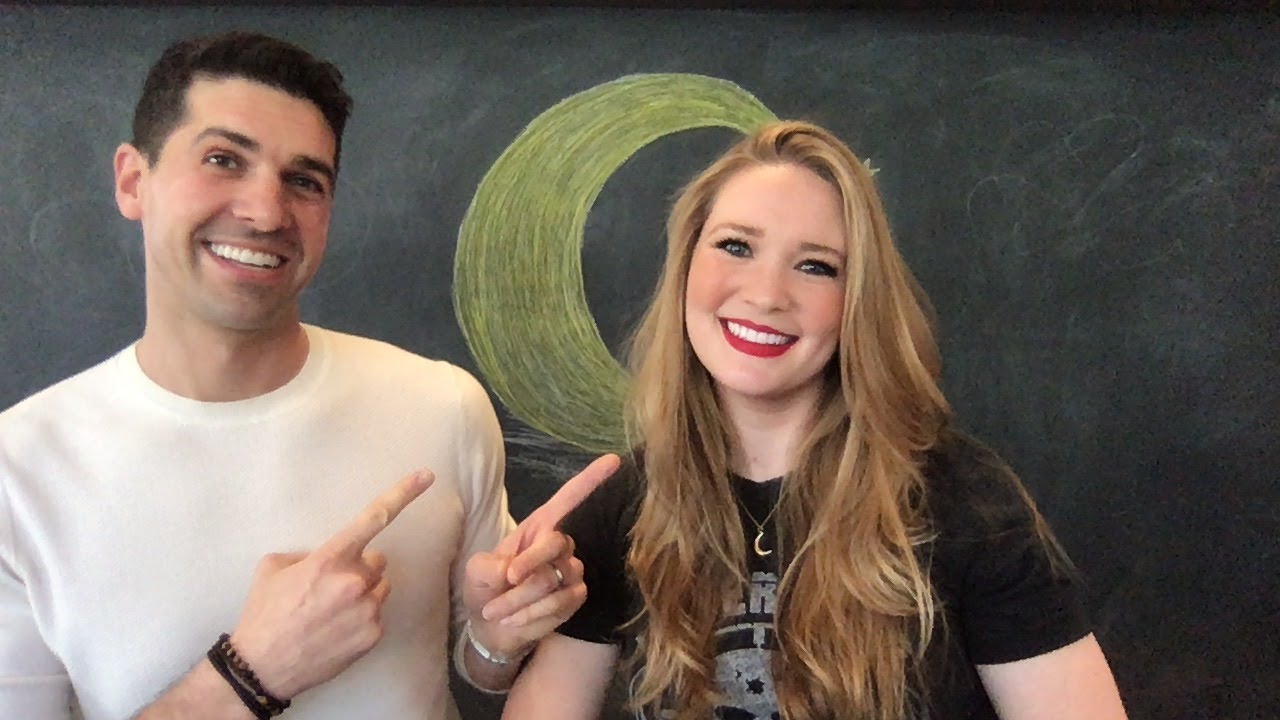 Livestream with Sarah J. Maas, author of HOUSE OF EARTH AND BLOOD