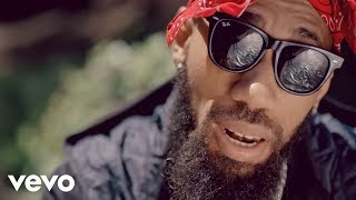 Смотреть клип Phyno Ft. Tekno - Iwa