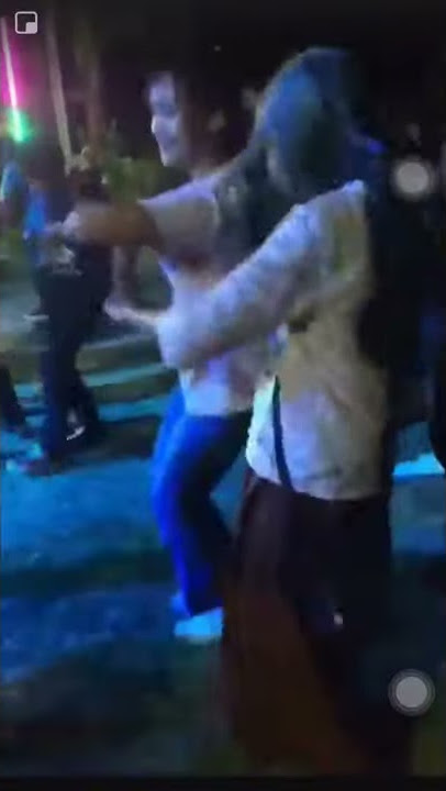 makcik gelekk💃💃