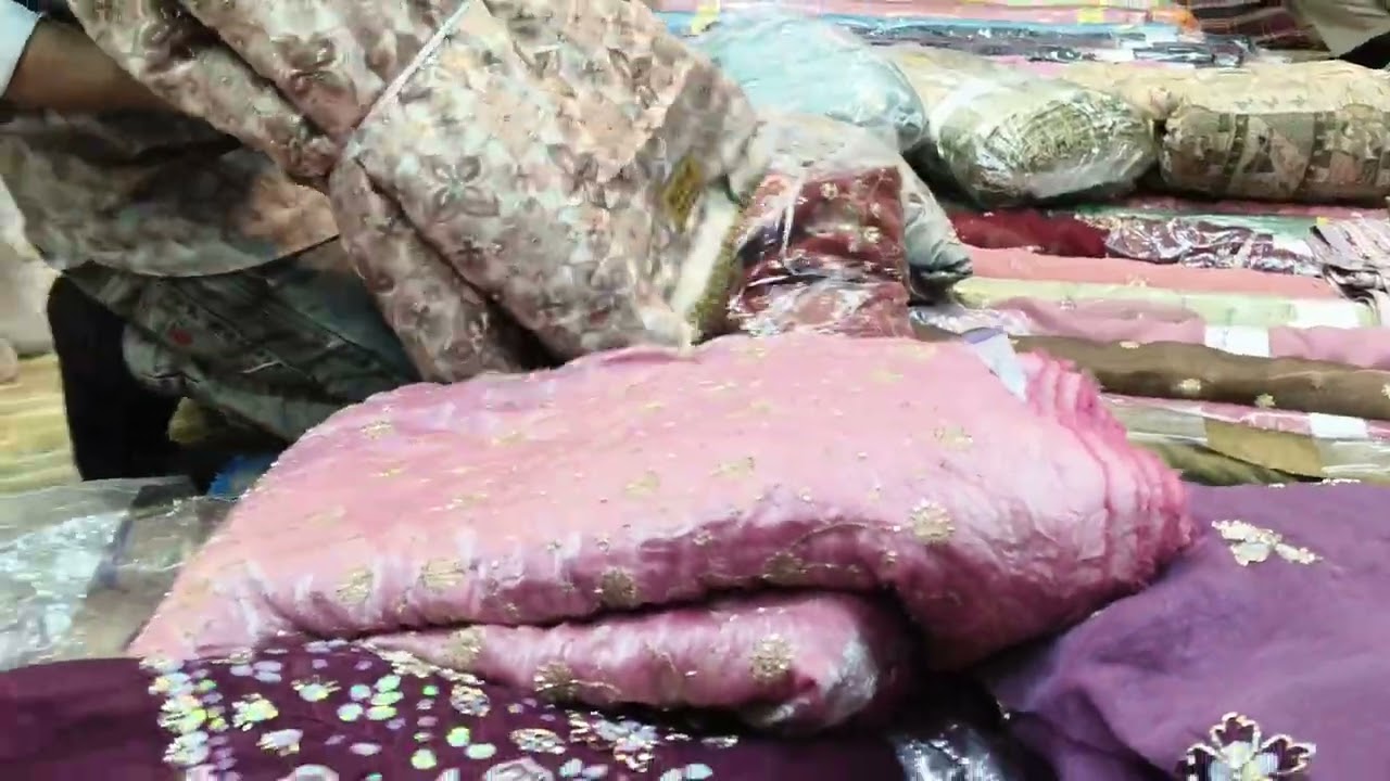 Krishna vastralay Dabok Chauraha,,