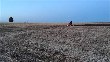 782d 1572 1812 cub cadet plowing