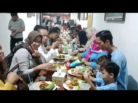 Bolone Mase Cirebon syukuran kemenangan pasangan Prabowo-Gibran