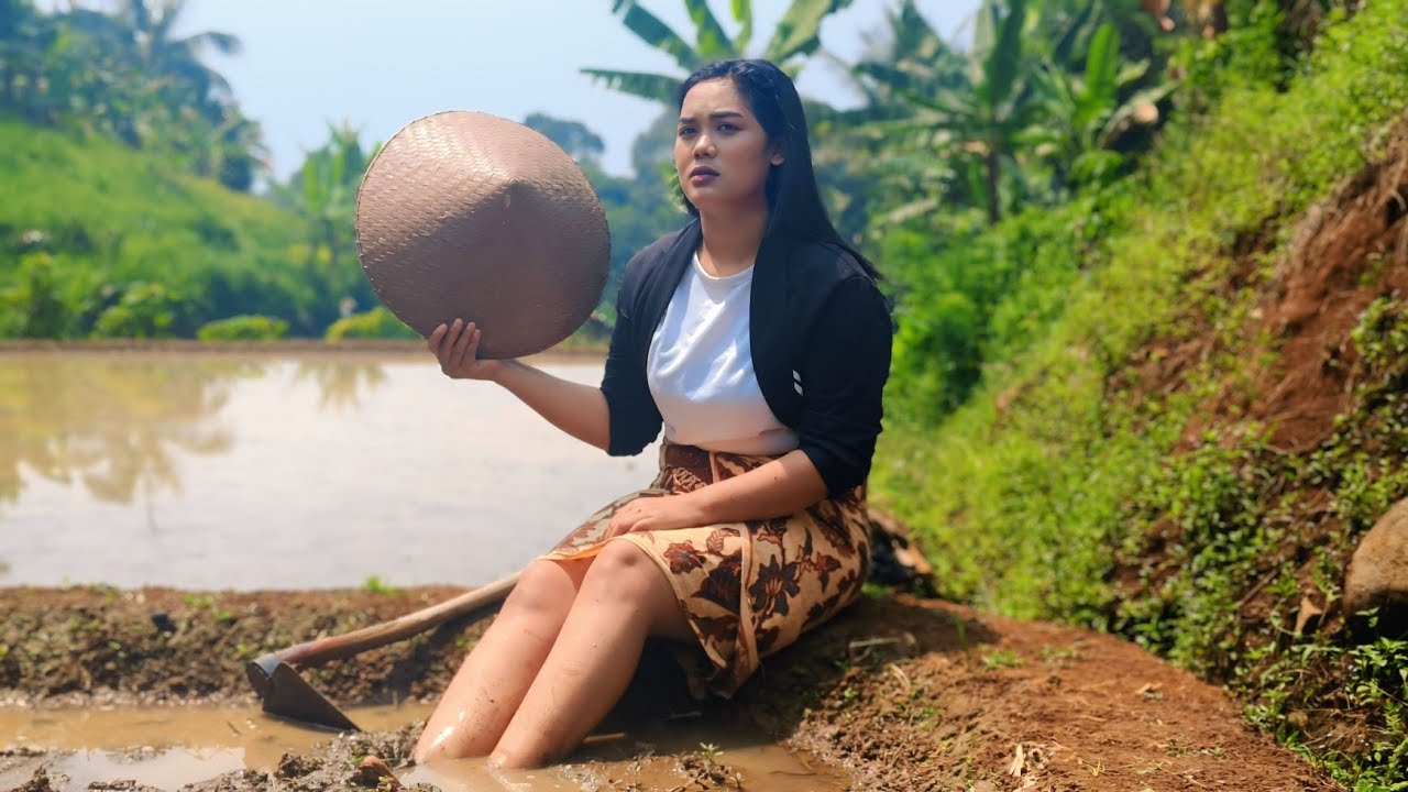TAK DISANGKA!! BERTEMU JANDA CANTIK NENG SITI DI TENGAH HUTAN MAKSA INGIN DI ANTAR PULANG