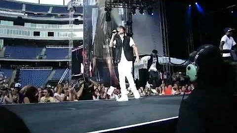 Justin Bieber - One Less Lonely Girl at Gillette Stadium [HQ]