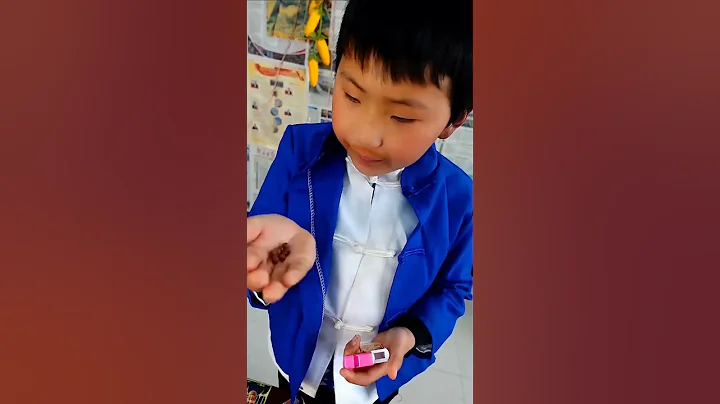 還記得童年的“老鼠屎”嗎？真是童年回憶，吃過的估計都結婚了吧！#童年小賣部#童年記憶小零食#老馬懷舊鋪子 - 天天要聞