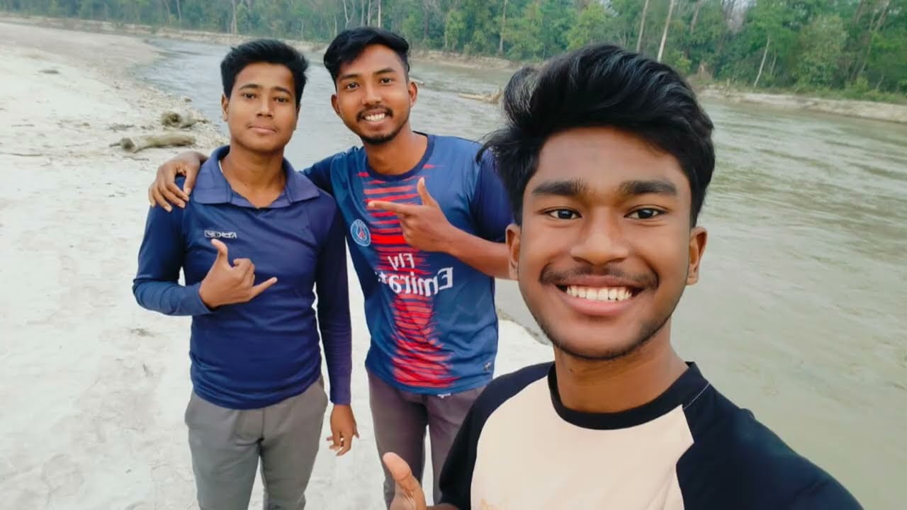 Bahut din ke bad Gaya ghumne ghar ke pass