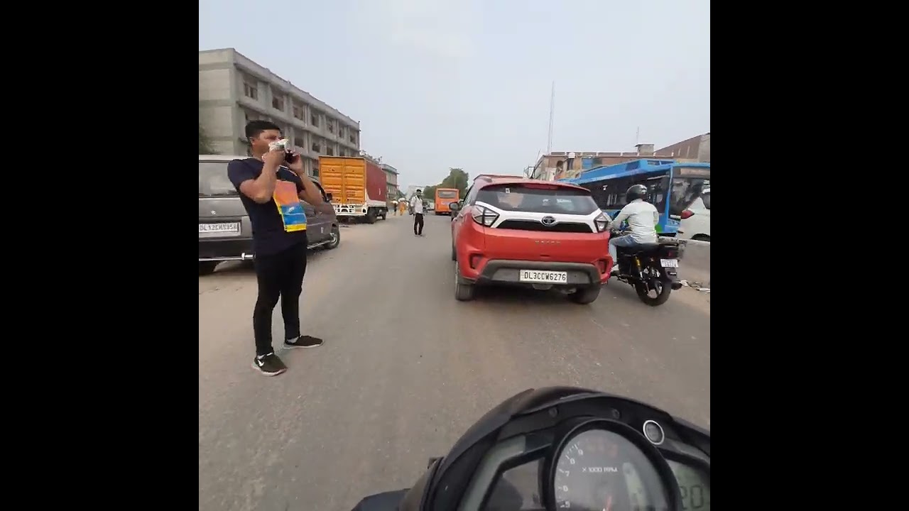 Hamdard Nagar to Sector 37