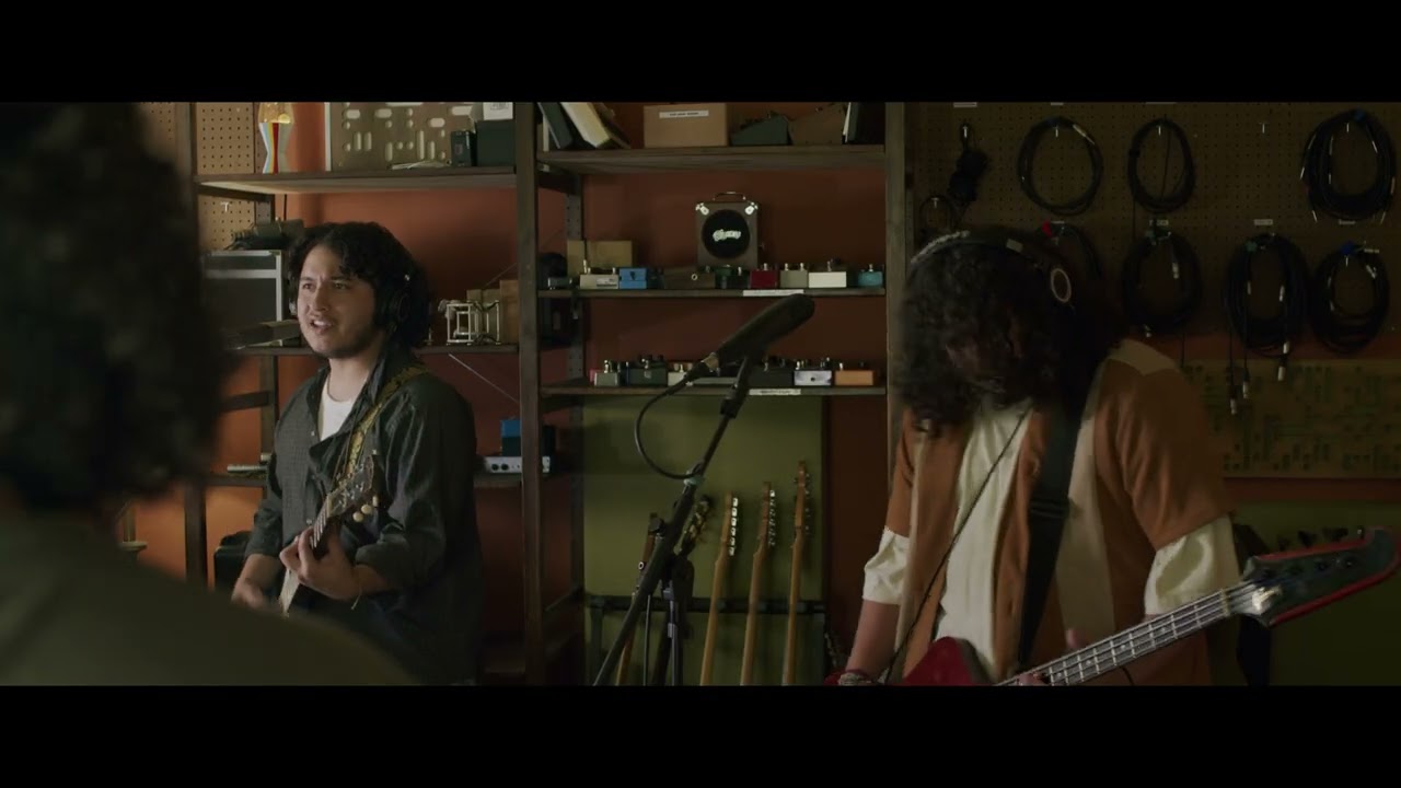 Watch The Broken Vinyls - Smalls (Tiny Panther TV) on YouTube Watch The Broken Vinyls - Smalls (Tiny Panther TV) on YouTube