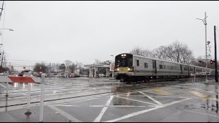 LIRR / NYAR - Brentwood Grade Crossings
A rainy January day in Brentwood.
Brentwoods 5th Avenue and Brentwood Road Grade crossings have the worst traffic congestion on the Island. The traffic lights did a good job of keeping cars away from the tracks as the trains approached.
My LIRR Playlist https://www.youtube.com/playlist?list=PLZCEBDs6qrNW80r-xFpEueWtRFDBzaYgn
My Freight Train Playlist https://www.youtube.com/playlist?list=PLZCEBDs6qrNX5ffJnNvSY6c6EeZmrNNA9
My Florida Rail Playlist https://www.youtube.com/playlist?list=PLZCEBDs6qrNVXhjM-gM55J_dlHHCSjeAv
My Metro North Playlist https://www.youtube.com/playlist?list=PLZCEBDs6qrNUPxIyoETFST49DtDnYPRe1
My Amtrak Playlist https://www.youtube.com/playlist?list=PLZCEBDs6qrNWSh7Tvr0u99Ug81Tx0Wymd
My NSB Norway Playlist https://www.youtube.com/playlist?list=PLZCEBDs6qrNX8iVlOs9Ukv-9PMKmEzOIi
My Shore Line East Playlist - https://www.youtube.com/playlist?list=PLZCEBDs6qrNUEQtH_K8I-Tm3czudLDKge
My Hartford Line Playlist https://www.youtube.com/playlist?list=PLZCEBDs6qrNUflH26NlK8l7wrq3CxdJ8Y
My MBTA Playlist https://www.youtube.com/playlist?list=PLZCEBDs6qrNXVOh-3BtAPzYtYMEdwqnW9
My NJ Transit Playlist https://www.youtube.com/playlist?list=PLZCEBDs6qrNWOjB4zD8sKun-hQW2_7VmH
My SEPTA Playlist https://www.youtube.com/playlist?list=PLZCEBDs6qrNUjdpXwrIX8puAJpiNoROUW
My Metro North Playlist https://www.youtube.com/playlist?list=PLZCEBDs6qrNUPxIyoETFST49DtDnYPRe1
My MARC Playlist https://www.youtube.com/playlist?list=PLZCEBDs6qrNXIS5jooX_zY1bnhJPDdLFI
My Steam Train Playlist https://www.youtube.com/playlist?list=PLZCEBDs6qrNUTWbaI1mNaqZr-Nme9oP1- LIRR / NYAR - Brentwood Grade Crossings