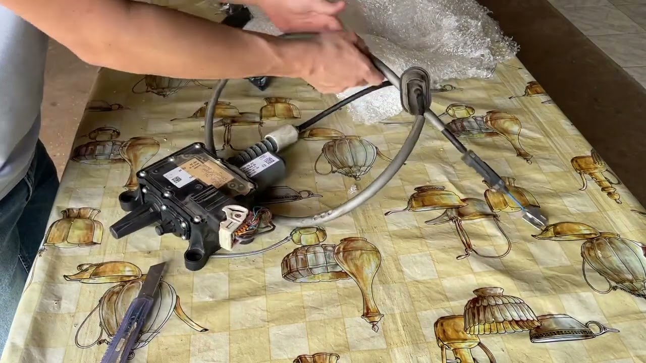 Unboxing peças do freio de mão elétrico