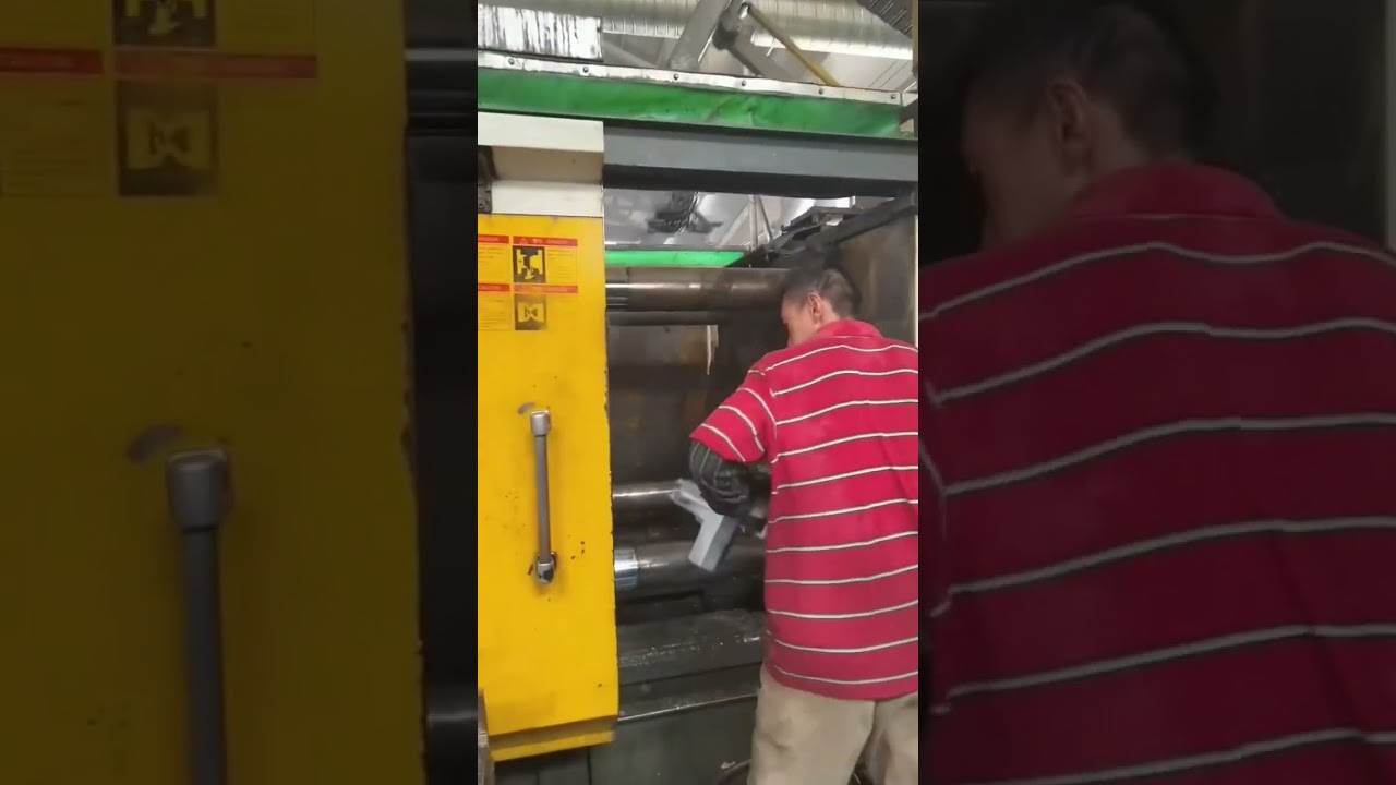 Look at the skilled master aluminum alloy die-casting process 