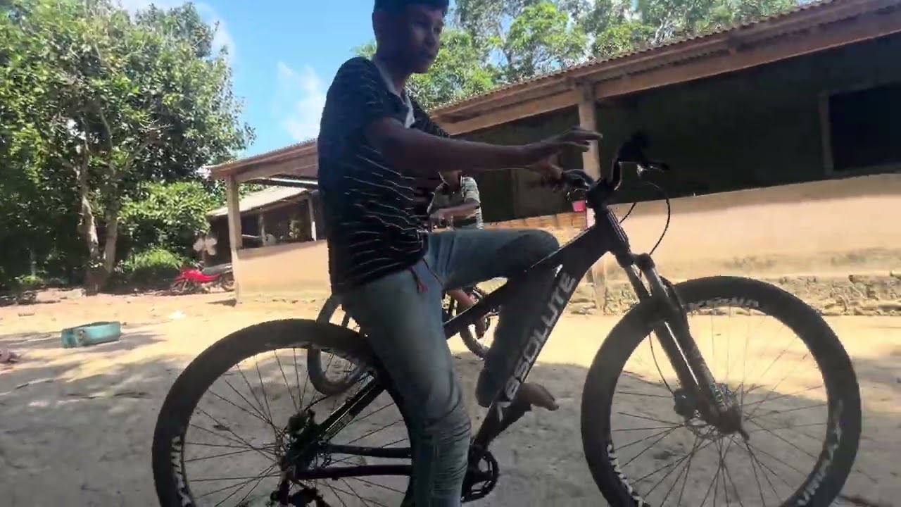 ￼ Aprendendo a dar grau de bike ￼￼