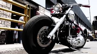 Video voorbeeld van "BAD TO THE BONE, UHD"