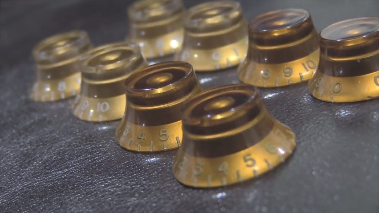 Cómo cambiar los botones (knobs) 59 a una Gibson Les Paul - YouTube