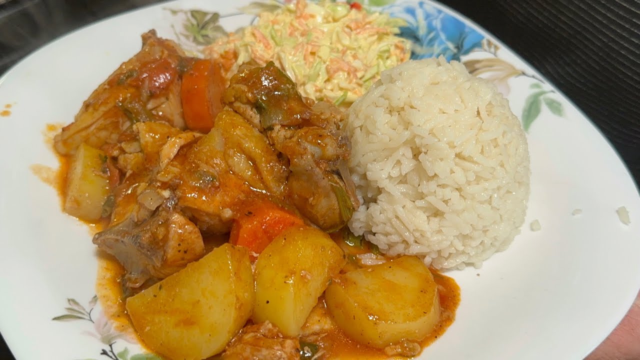 Delicioso Pollo Guisado Al Estilo Hondureño