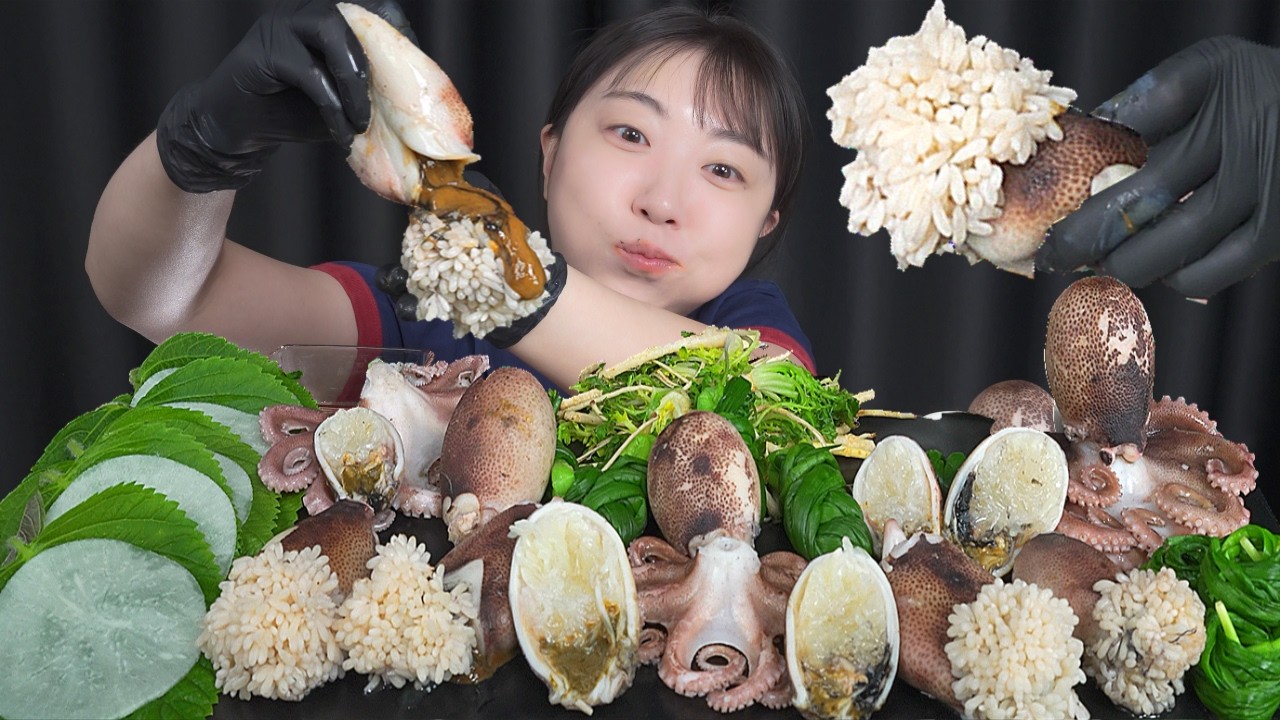 Молодой осьминог🦑Mukbang