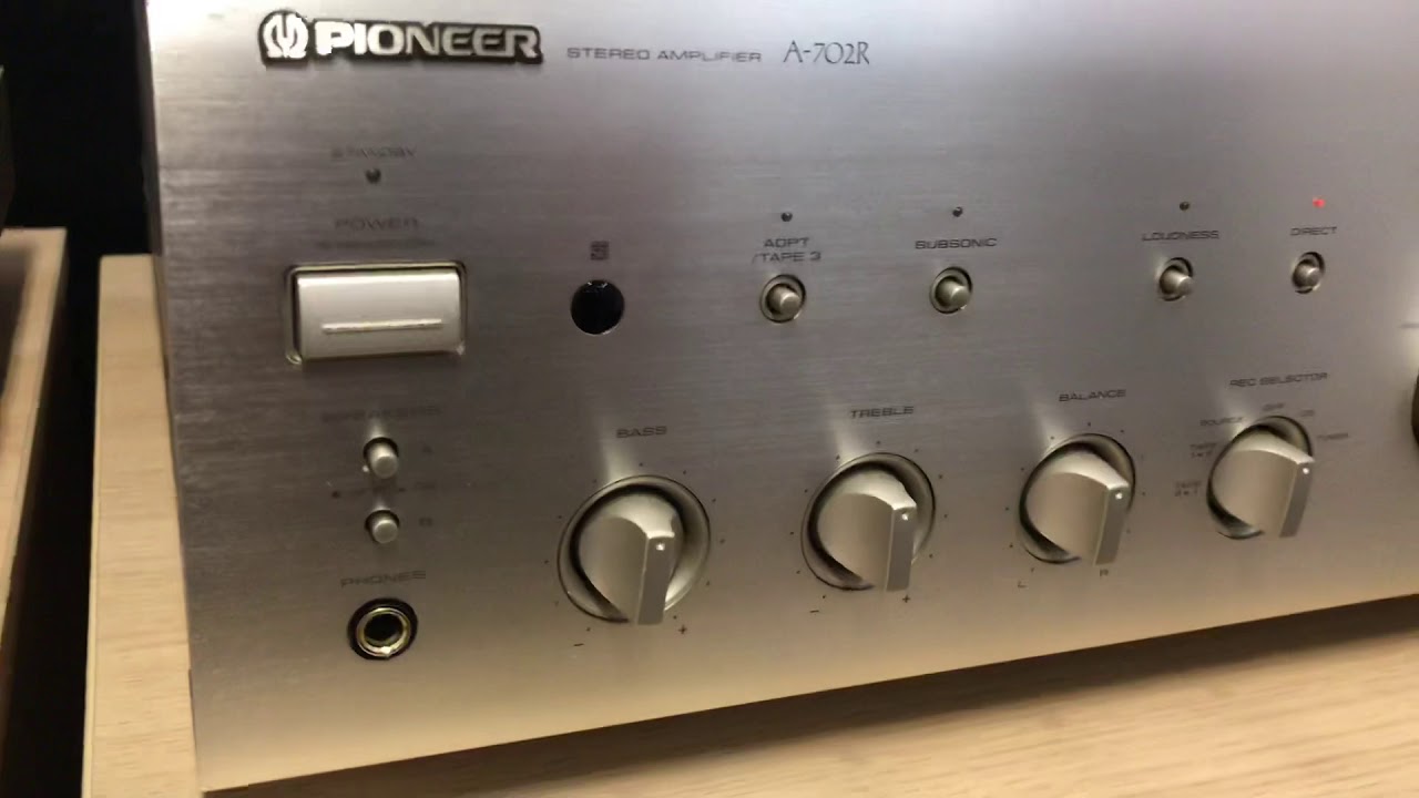 Pioneer A-702R - YouTube