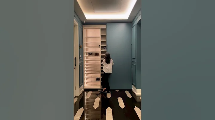 Sliding Wardrobe with Inbuilt Light #wardrobe #sliding #inbuilt #light #furniture #home #design #tip