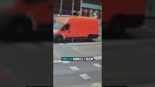 Auto Bez Kierowcy. Uderzyła W Latarnię I Jechała Pod Prąd