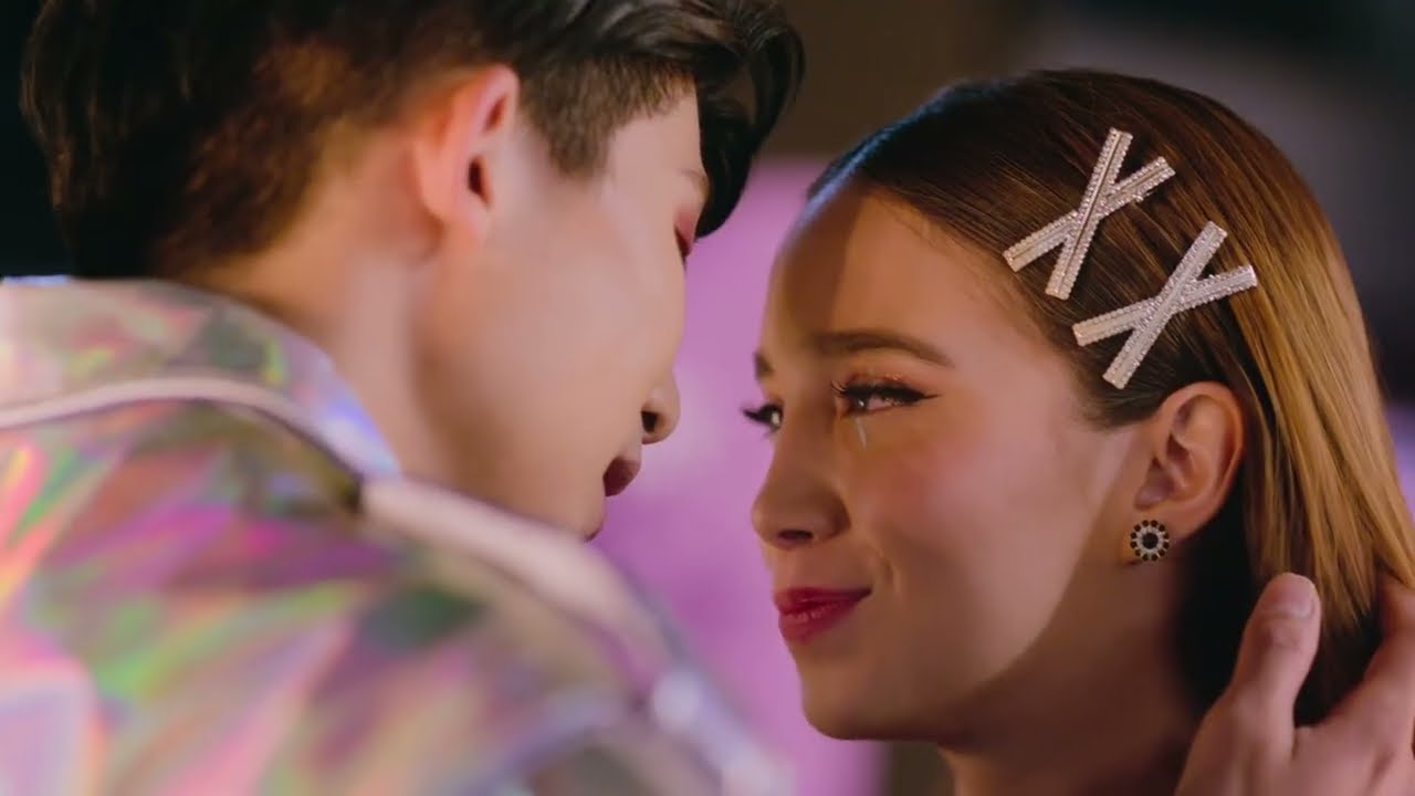 Dubbed UK Christmas Promo 2024 | Whats on Disney Plus