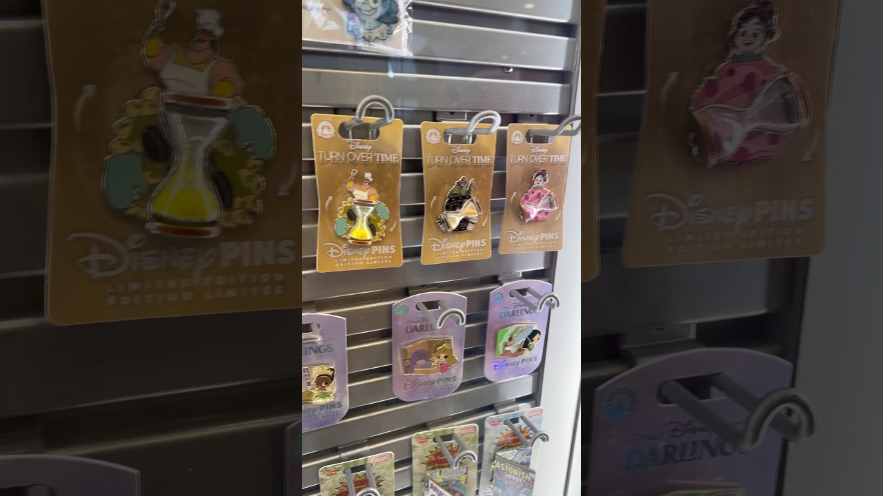 Disney Pin Trading Limited Edition Pins EPCOT 